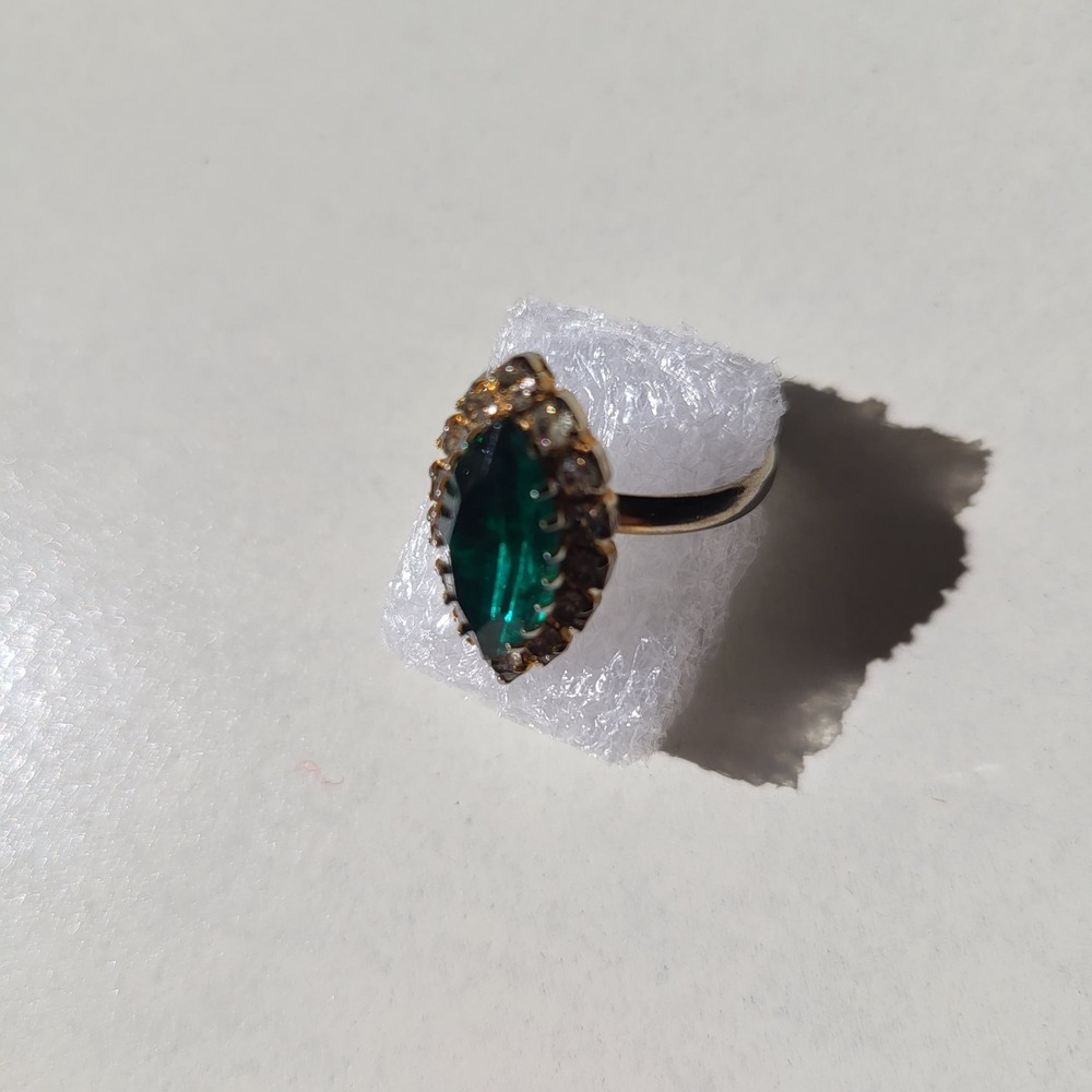 Vintage Marquise Emerald Green Glass Rhinestone Cocktail Ring Size 6 Silver - Picture 3 of 10
